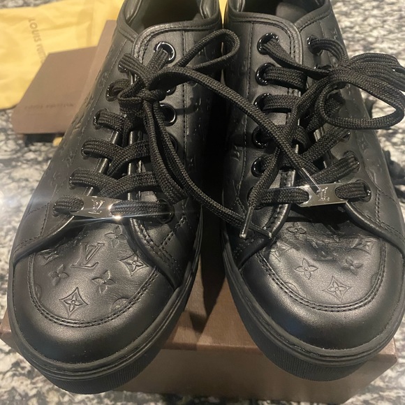 LOUIS VUITTON
Monogram Leather black Size 8 - Picture 5 of 6